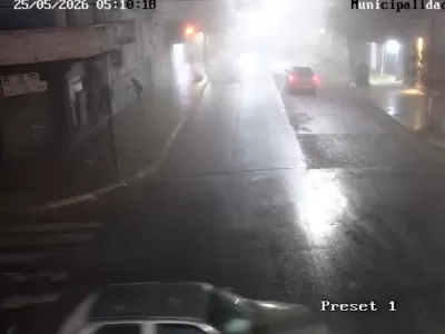 Identificaron y denunciaron a un hombre por realizar pintadas en el ex Cine Progreso y el Puente 3 de Abril