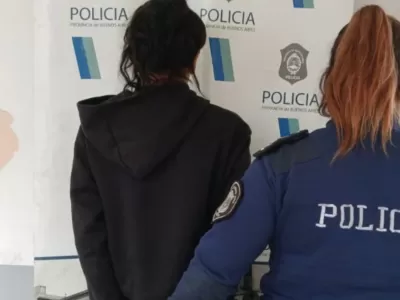 Aprehendieron a una mujer por hurto en Berisso tras la intervenci&oacute;n de vecinos
