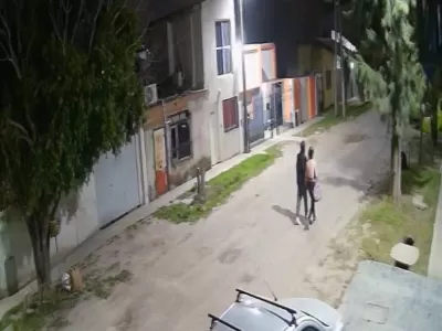 Dos detenidos y elementos recuperados tras allanamientos simult&aacute;neos por un robo en Villa Progreso