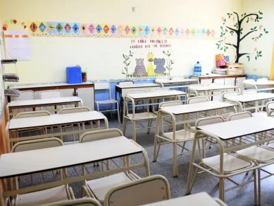 Todos los gremios se suman al paro docente y peligra el inicio de clases en la Provincia