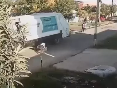 Dolor e indignación: excarcelaron al chofer que atropelló y mató a una barrendera en Tolosa