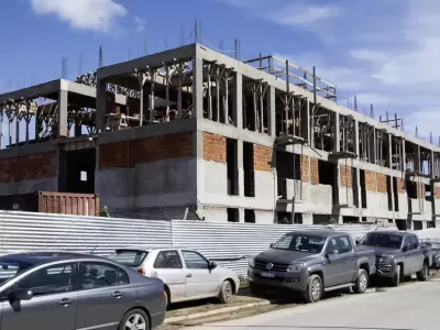 La UNLP construye 24 viviendas en Berisso para estudiantes: estarán listas en marzo de 2026