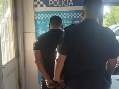 Un detenido con 11 bolsas de cocaína en un operativo del Comando Patrulla de Berisso