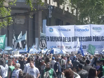 Las universidades podr&iacute;an volver al paro si el Gobierno no actualiza los salarios docentes