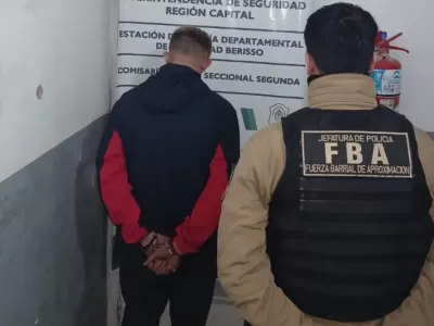 Detuvieron a un hombre que quiso llevarse una moto de una casa