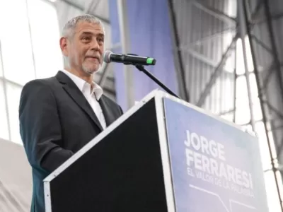 Reclamos en Avellaneda por oficinas sin servicios esenciales para consejeros escolares