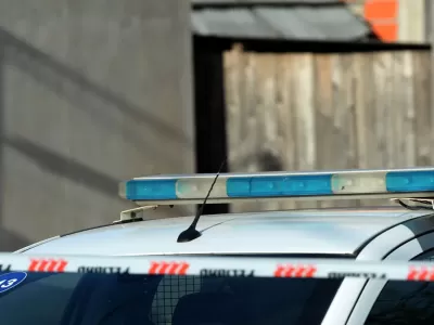 Grave episodio en una base policial: un agente platense fue herido de bala y permanece en estado cr&iacute;tico