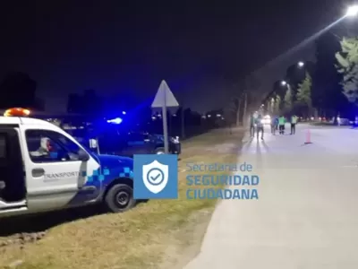 Fuerte operativo en Avenida 60: secuestraron 9 autos que funcionaban como Uber y Didi